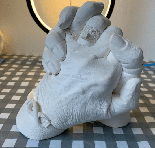 Memories By Denaro Hands 3d Cast